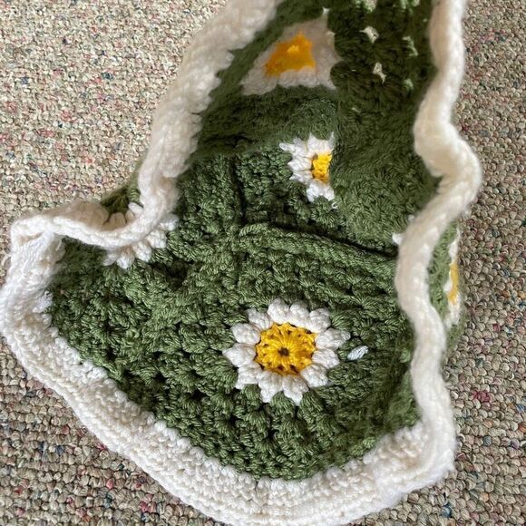 Crochet Granny Square Summer Bucket Hat - Picture 5 of 7